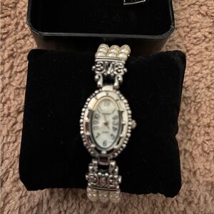 Gossip watch Brand New Just Needs New Battery